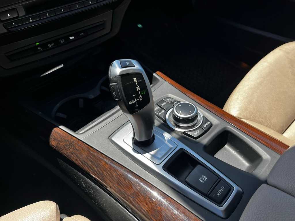 Thumbnail: 2013 BMW X5 - 17