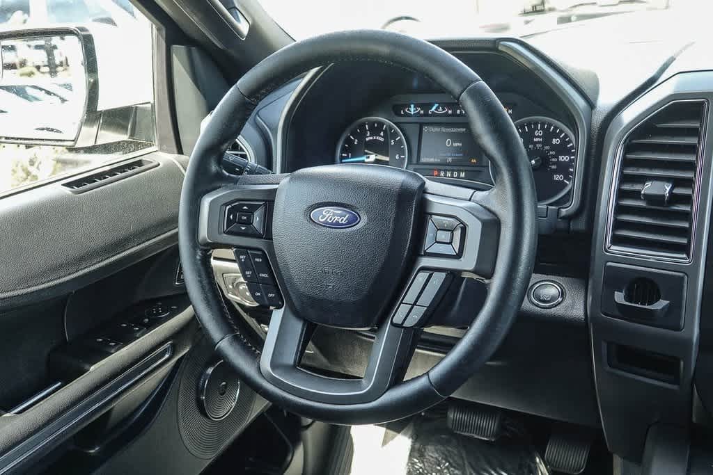 Thumbnail: 2019 Ford Expedition - 14