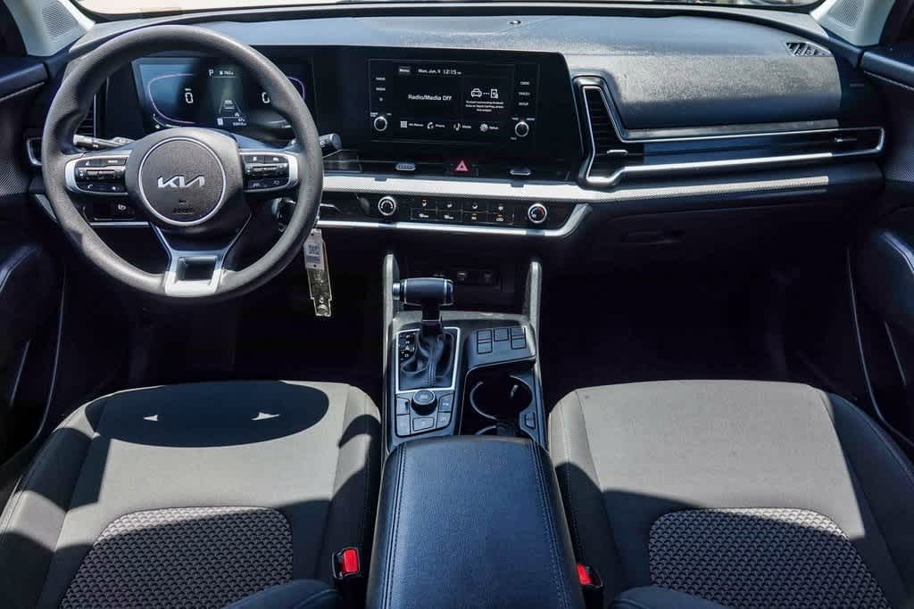 Thumbnail: 2023 Kia Sportage - 11