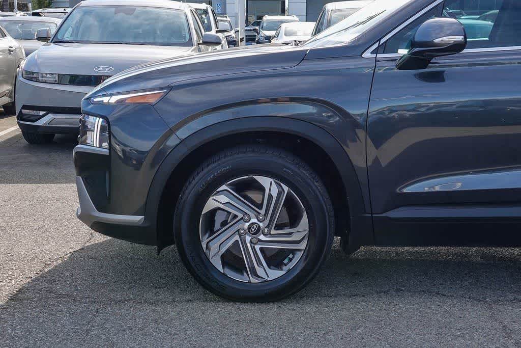 Thumbnail: 2023 Hyundai Santa Fe - 9