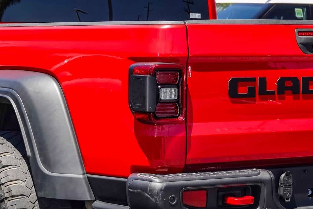 Thumbnail: 2021 Jeep Gladiator - 7
