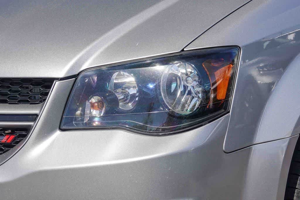 Thumbnail: 2018 Dodge Grand Caravan - 8