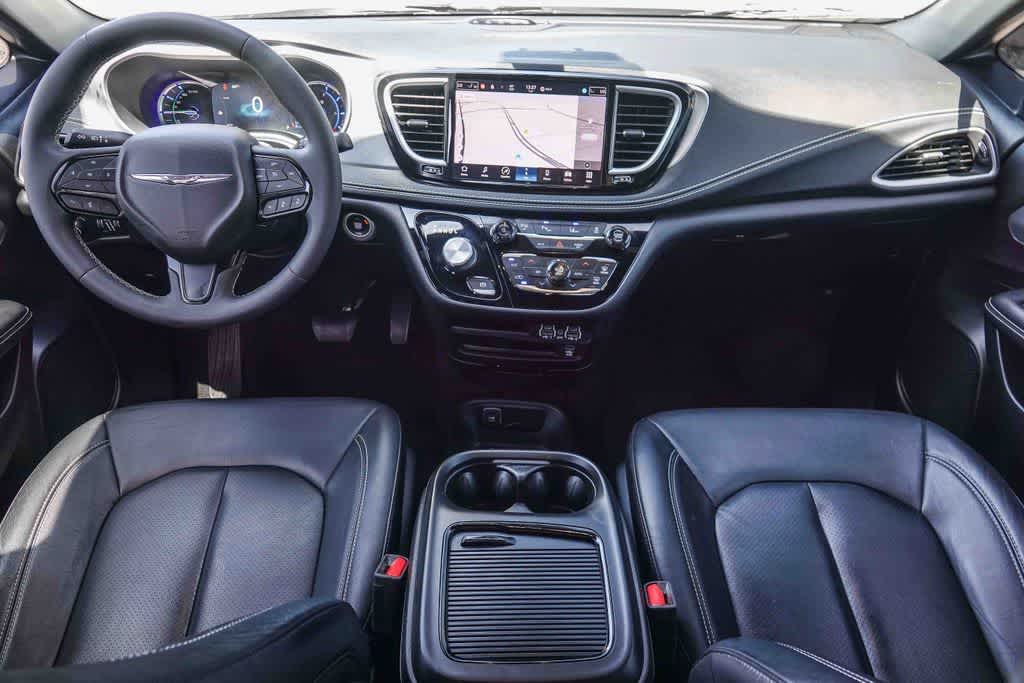 Thumbnail: 2022 Chrysler Pacifica - 11