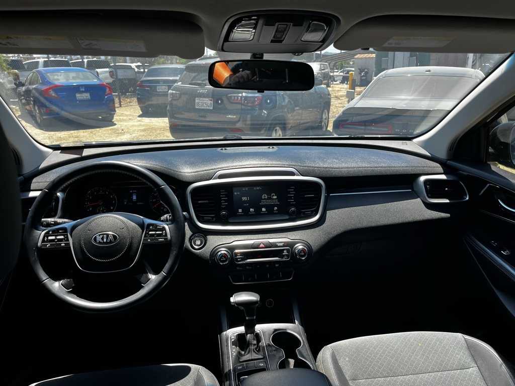 Thumbnail: 2020 Kia Sorento - 20