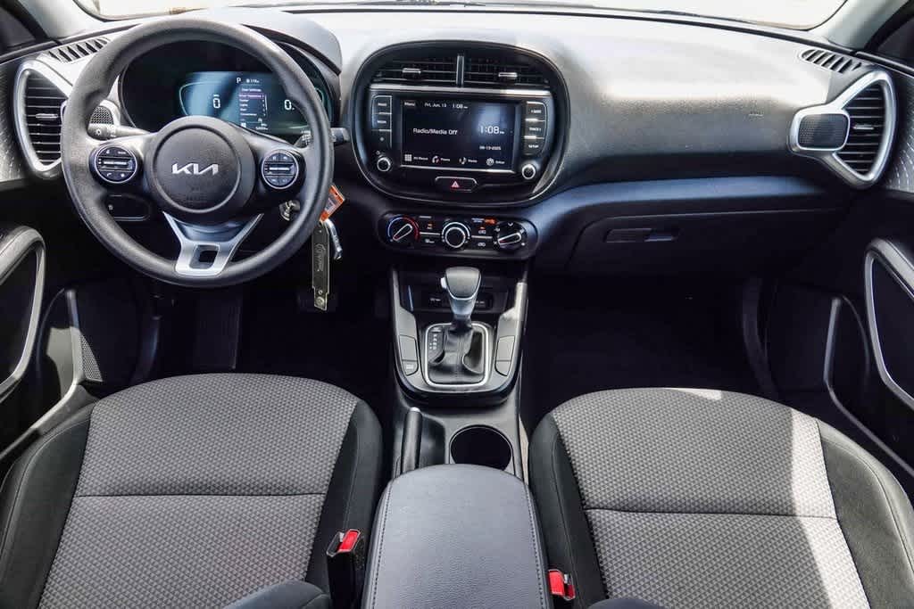 Thumbnail: 2023 Kia Soul - 10