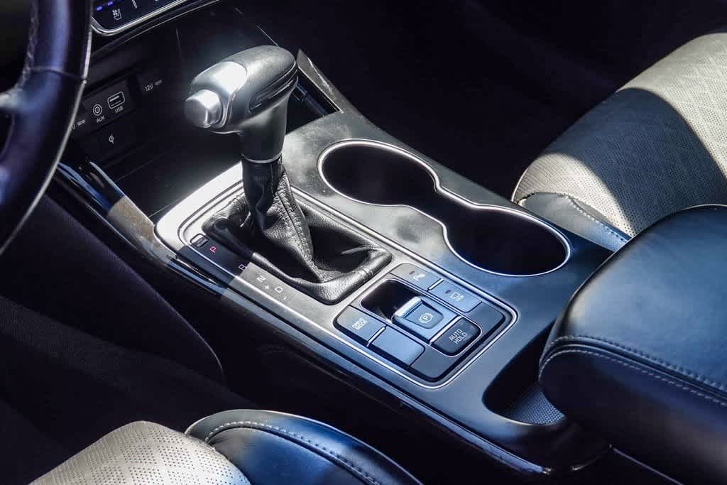 Thumbnail: 2019 Kia Sorento - 17