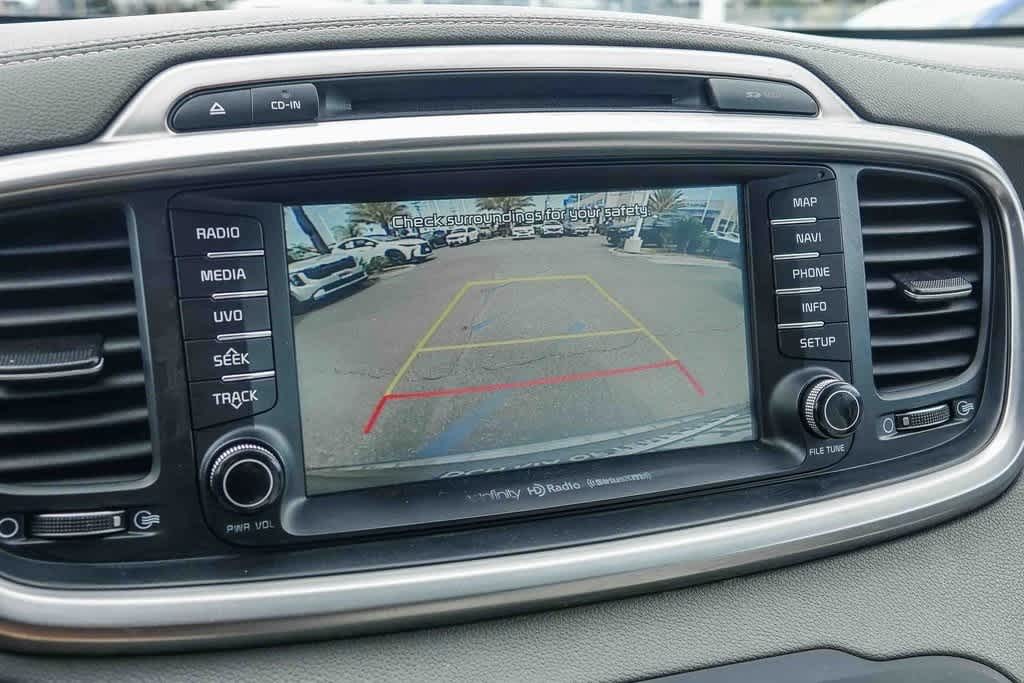 Thumbnail: 2017 Kia Sorento - 22