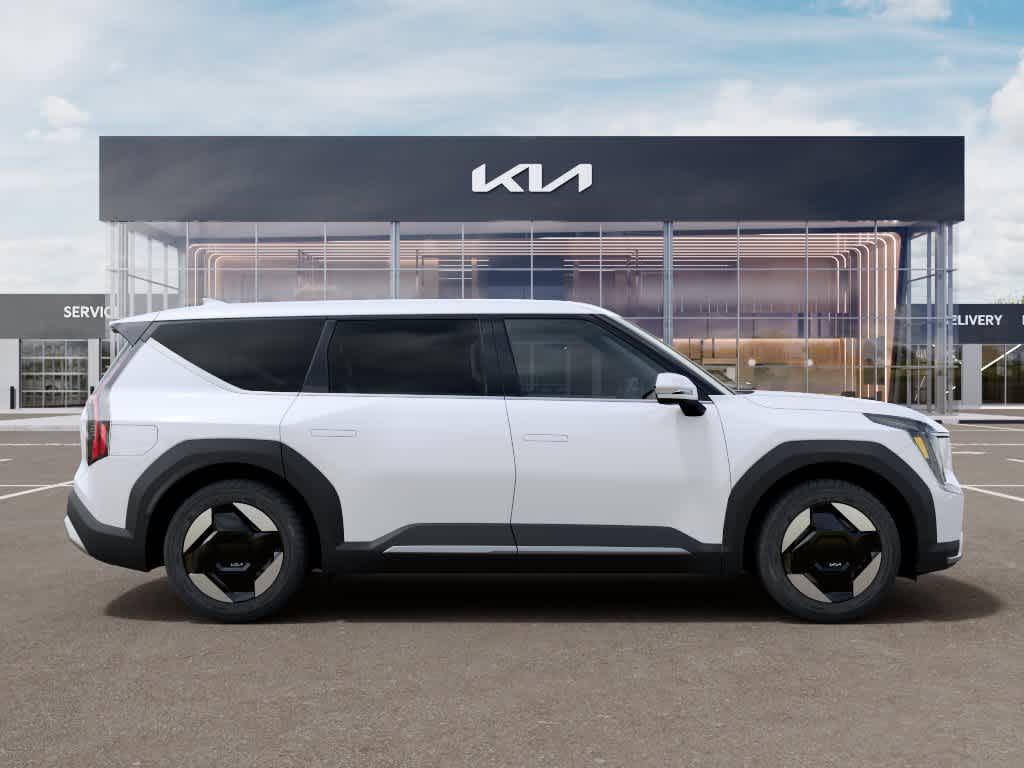 Thumbnail: 2026 Kia EV9 - 7