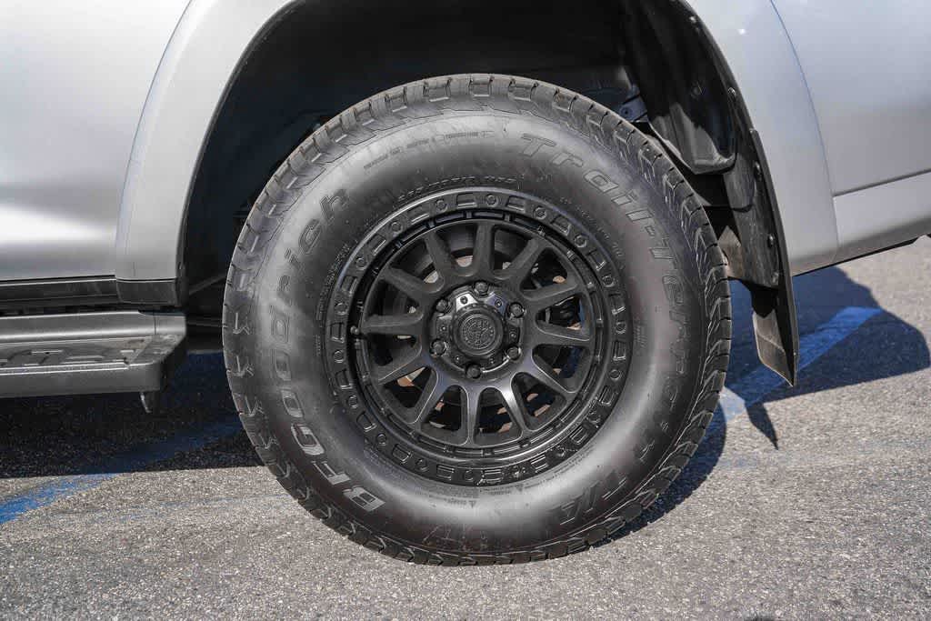 Thumbnail: 2022 Toyota 4Runner - 10
