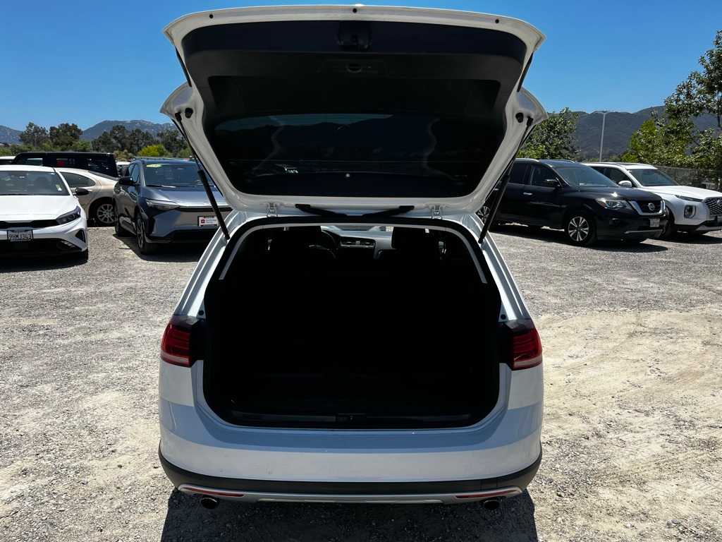 2019 Volkswagen Golf Alltrack SE 10