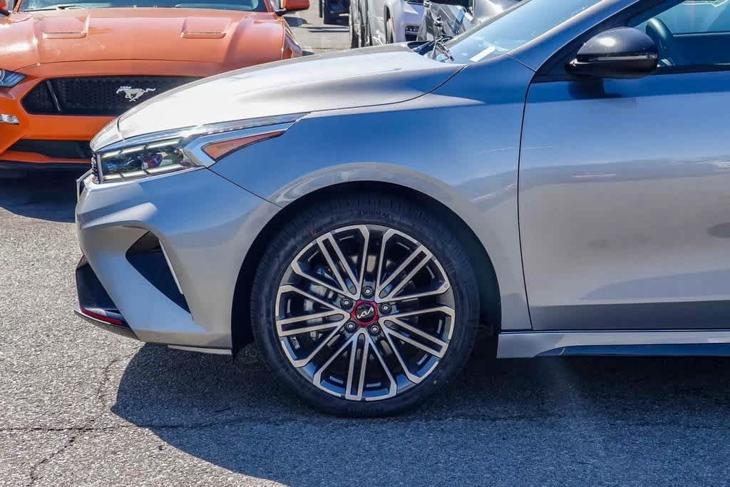 Thumbnail: 2024 Kia Forte - 9