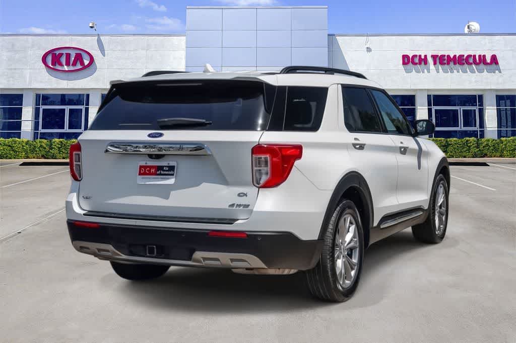 Thumbnail: 2021 Ford Explorer - 4