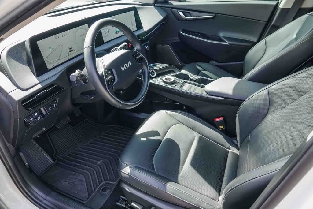 Thumbnail: 2023 Kia EV6 - 16