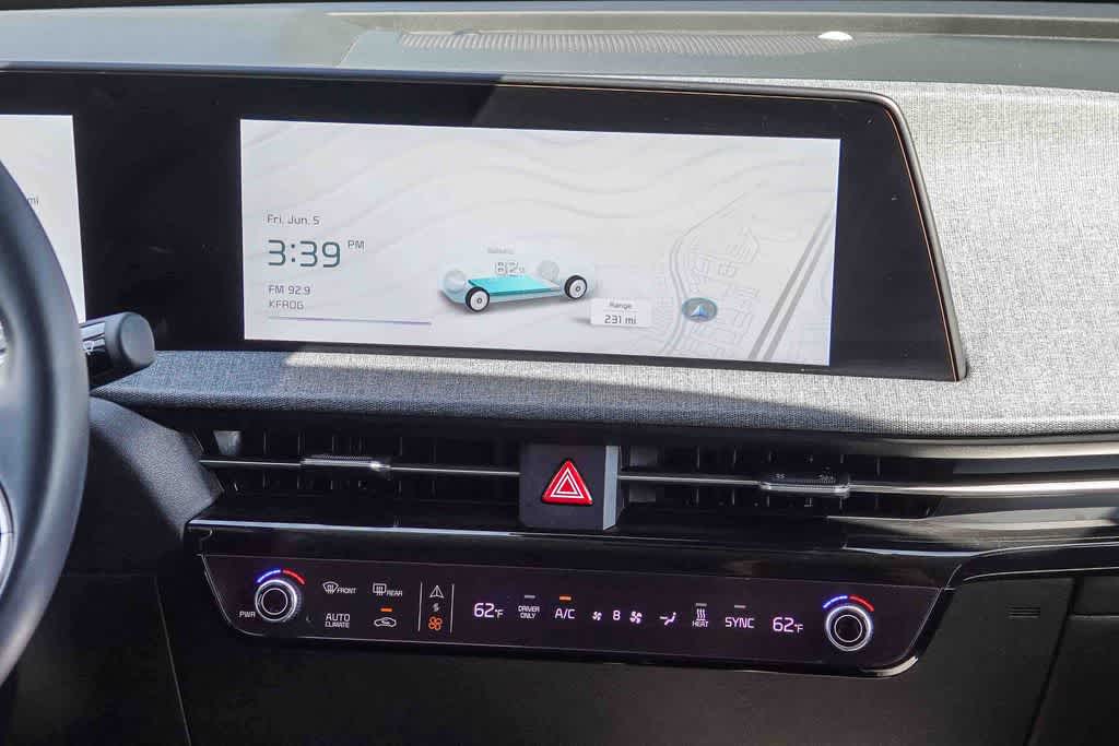 Thumbnail: 2023 Kia EV6 - 12