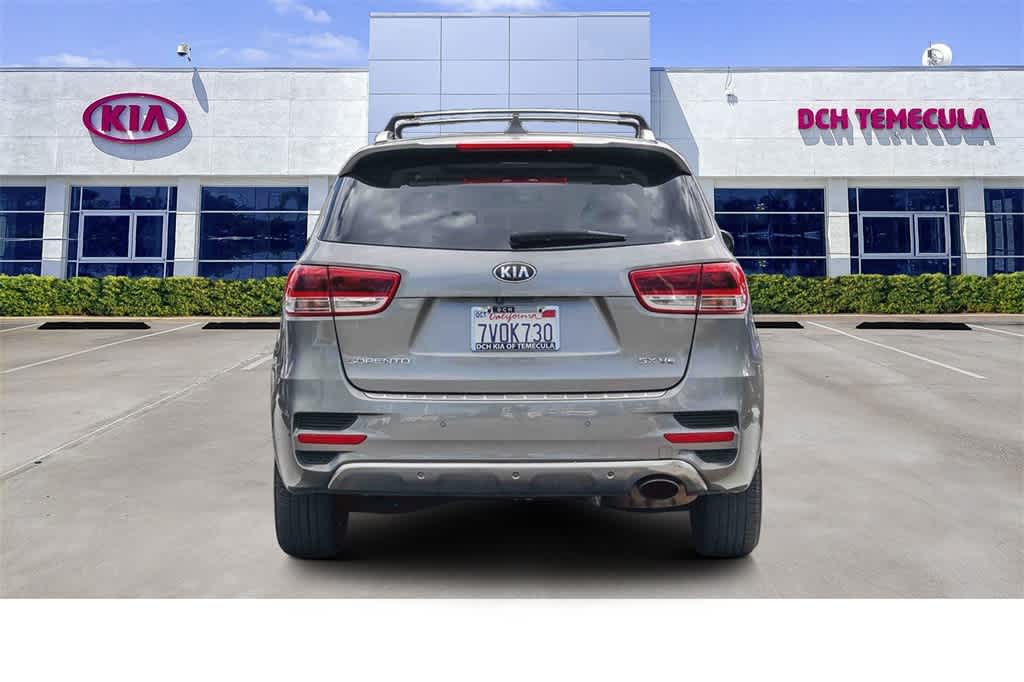 Thumbnail: 2017 Kia Sorento - 5