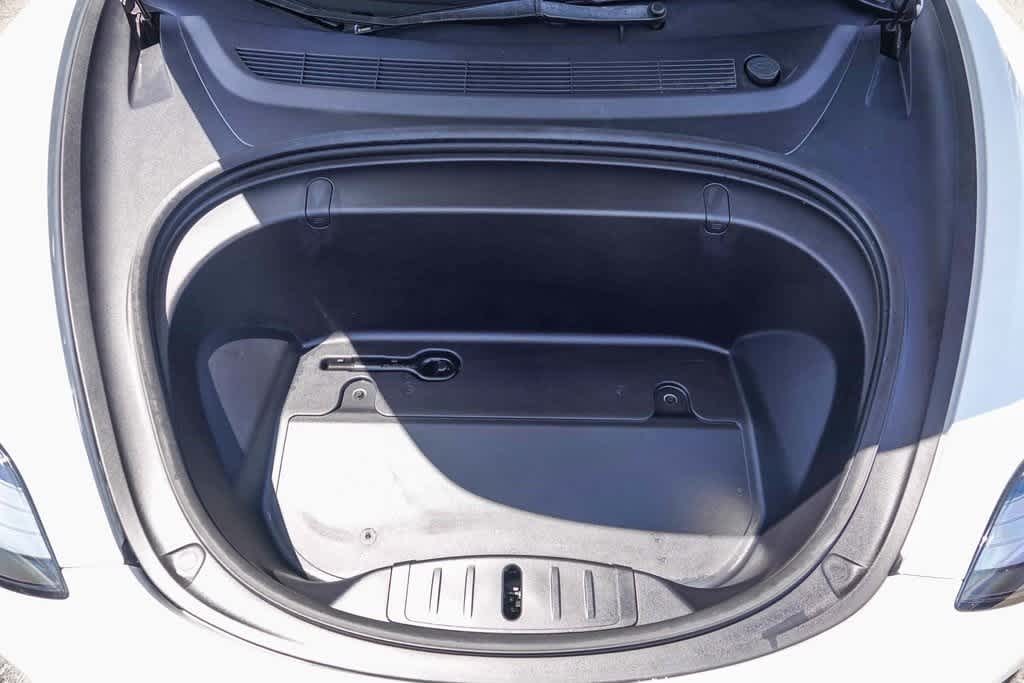 Thumbnail: 2019 Tesla Model 3 - 27