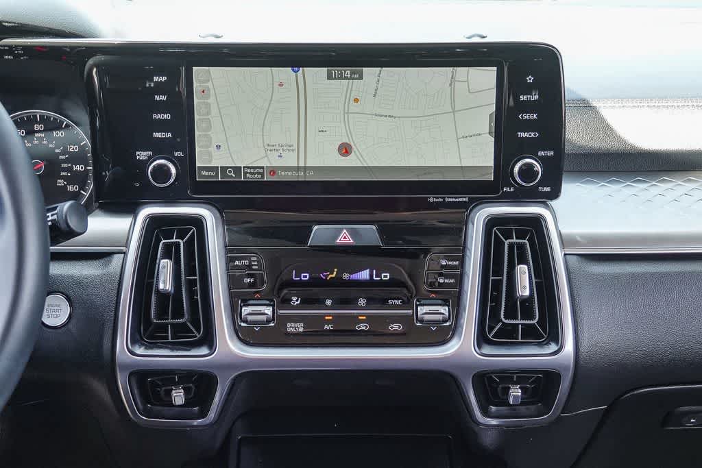 Thumbnail: 2023 Kia Sorento - 12