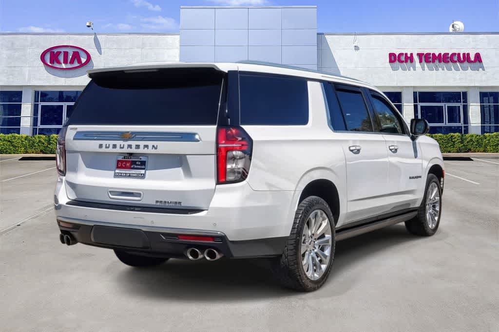 Thumbnail: 2022 Chevrolet Suburban - 4