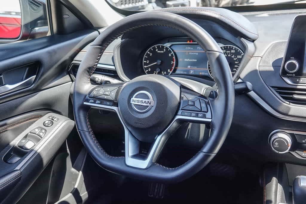 Thumbnail: 2021 Nissan Altima - 14