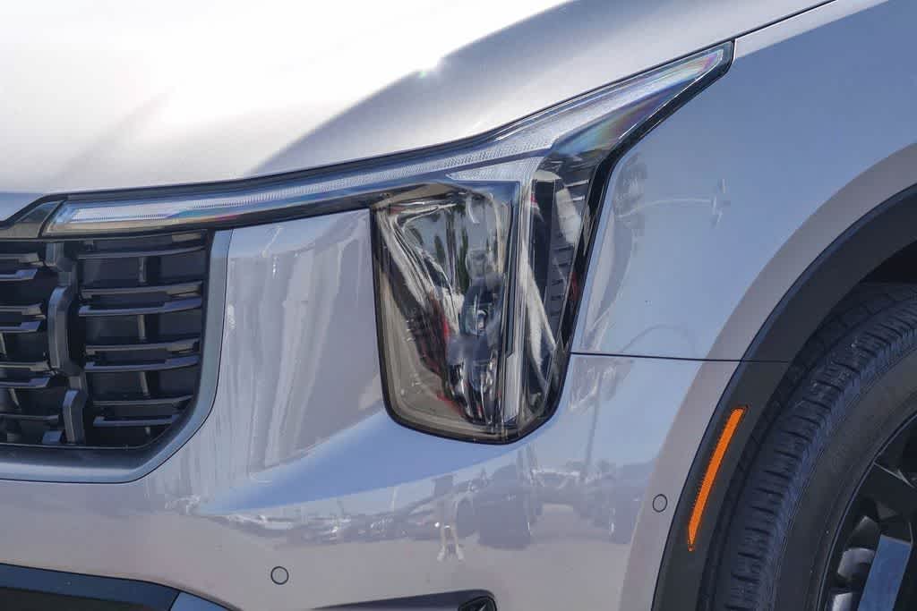 Thumbnail: 2024 Kia Sorento - 8