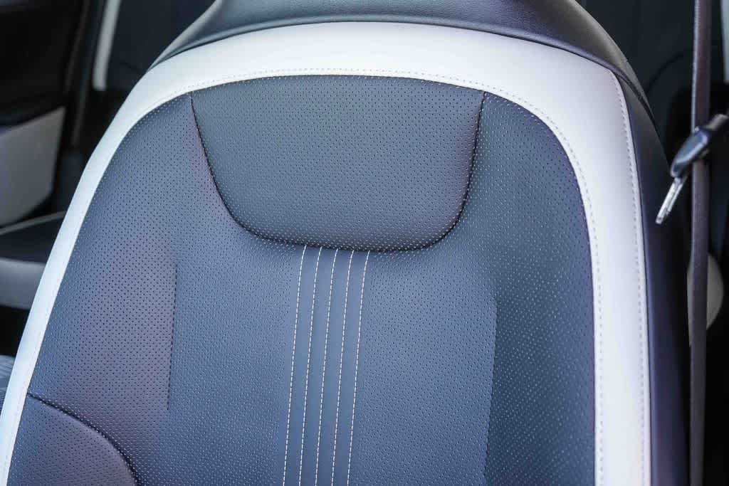 Thumbnail: 2023 Kia EV6 - 24