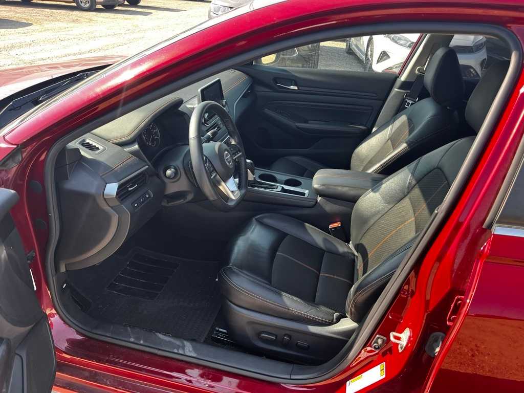 Thumbnail: 2021 Nissan Altima - 18