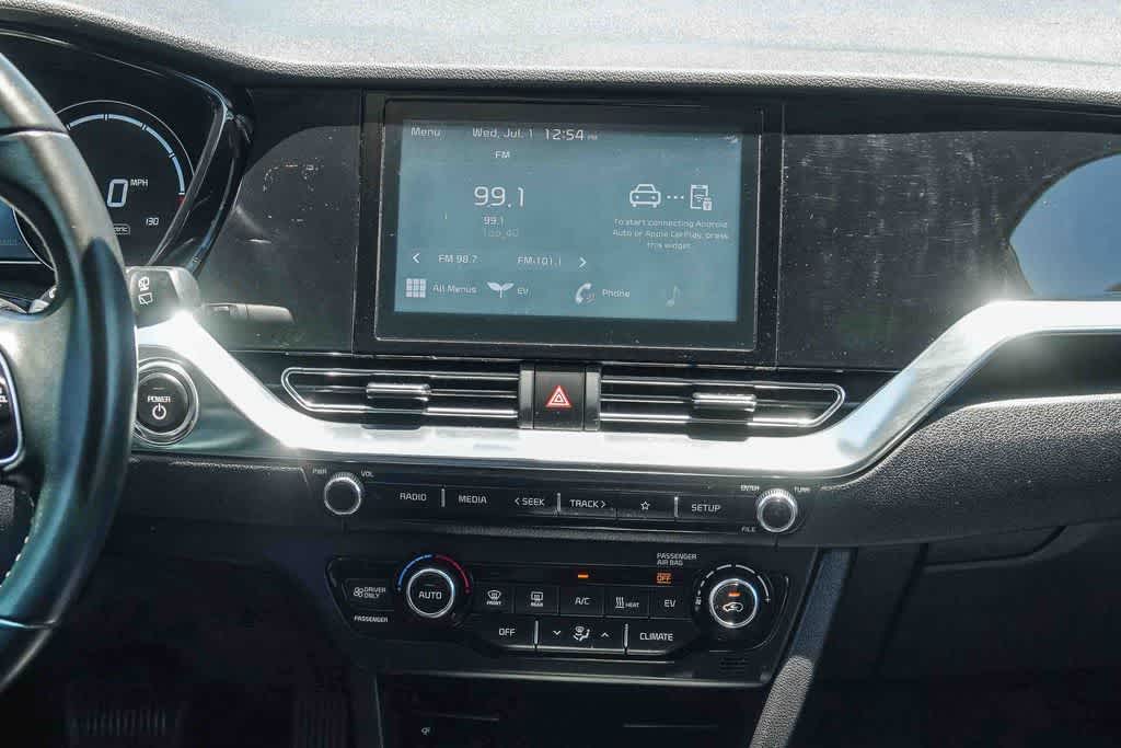 Thumbnail: 2022 Kia Niro - 12