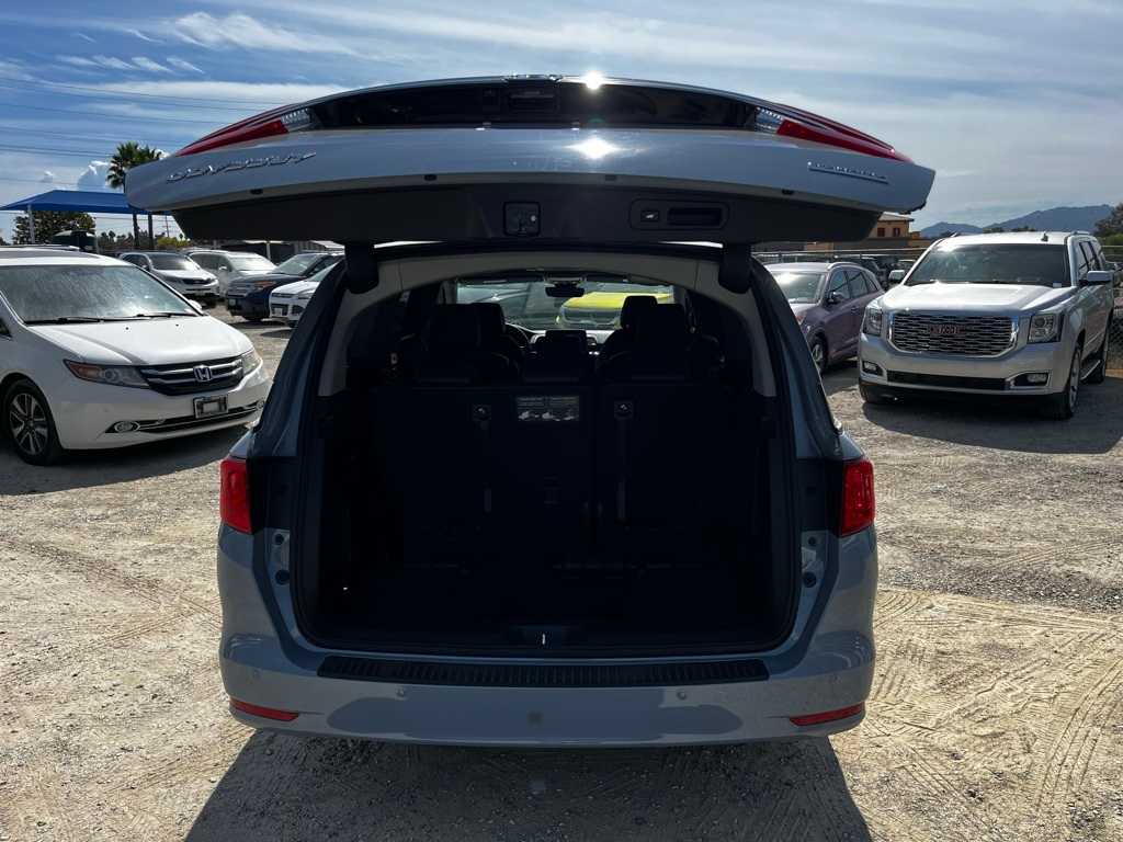 Thumbnail: 2023 Honda Odyssey - 10