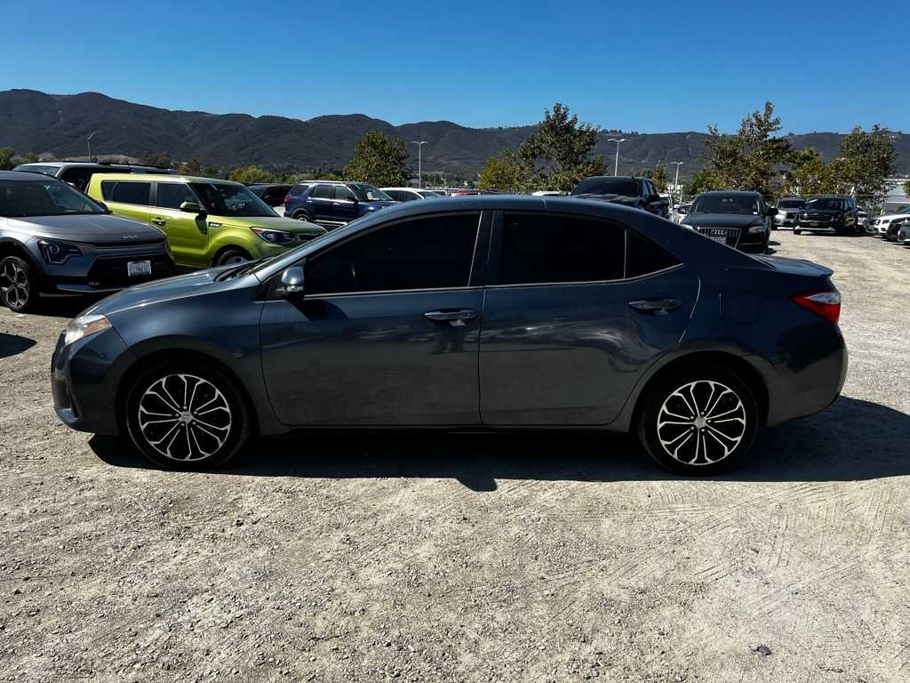 Thumbnail: 2015 Toyota Corolla - 8