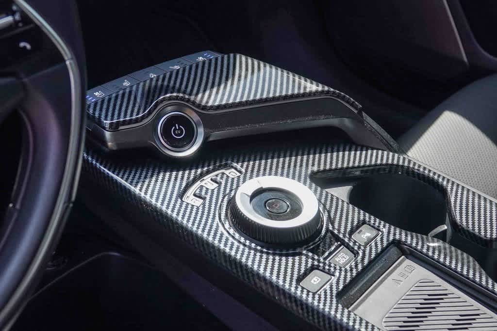 Thumbnail: 2023 Kia EV6 - 18