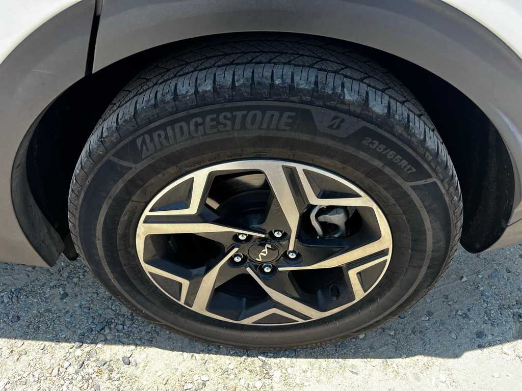 Thumbnail: 2023 Kia Sportage - 9