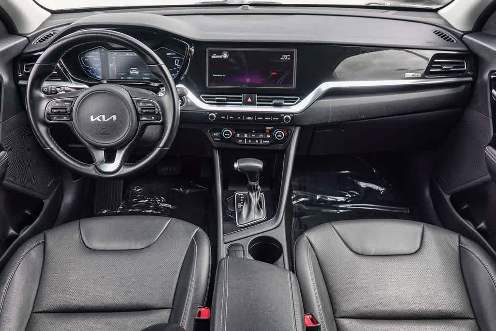 Thumbnail: 2022 Kia Niro - 11