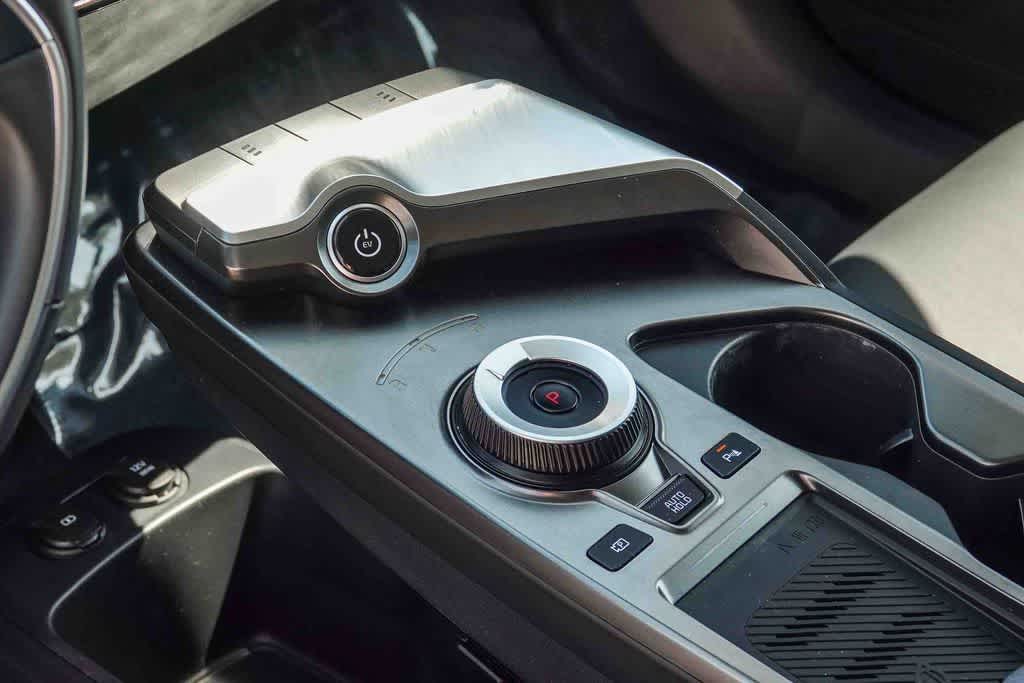 Thumbnail: 2024 Kia EV6 - 18