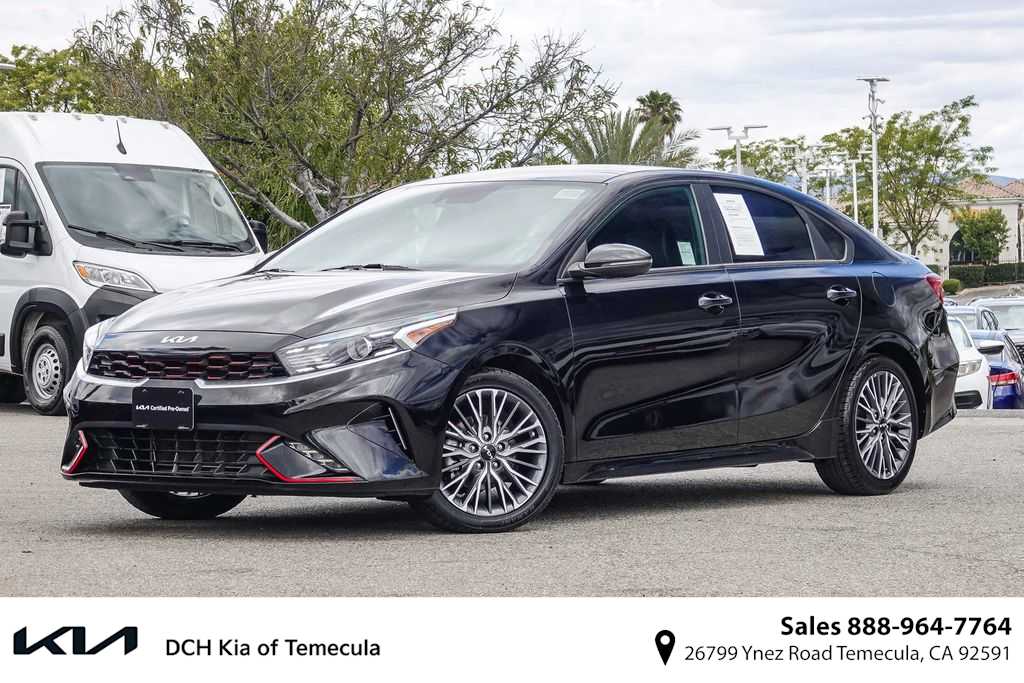2023 Kia Forte GT-Line AT's photo