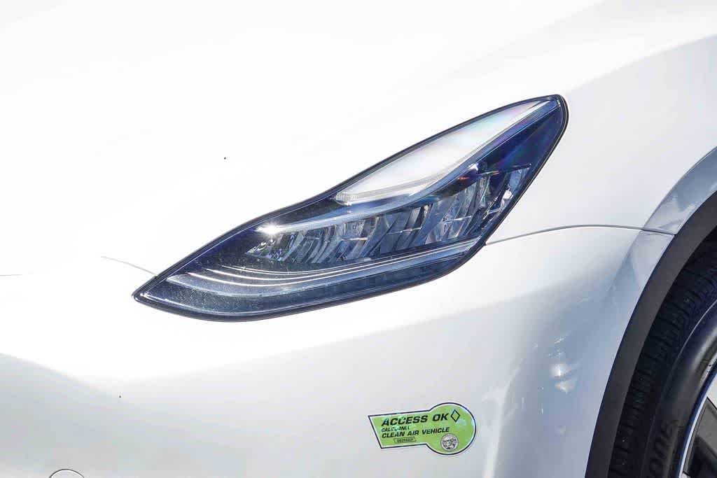 2023 Tesla Model Y Long Range photo 3