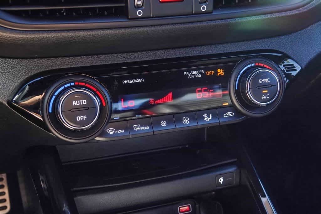 Thumbnail: 2024 Kia Forte - 22