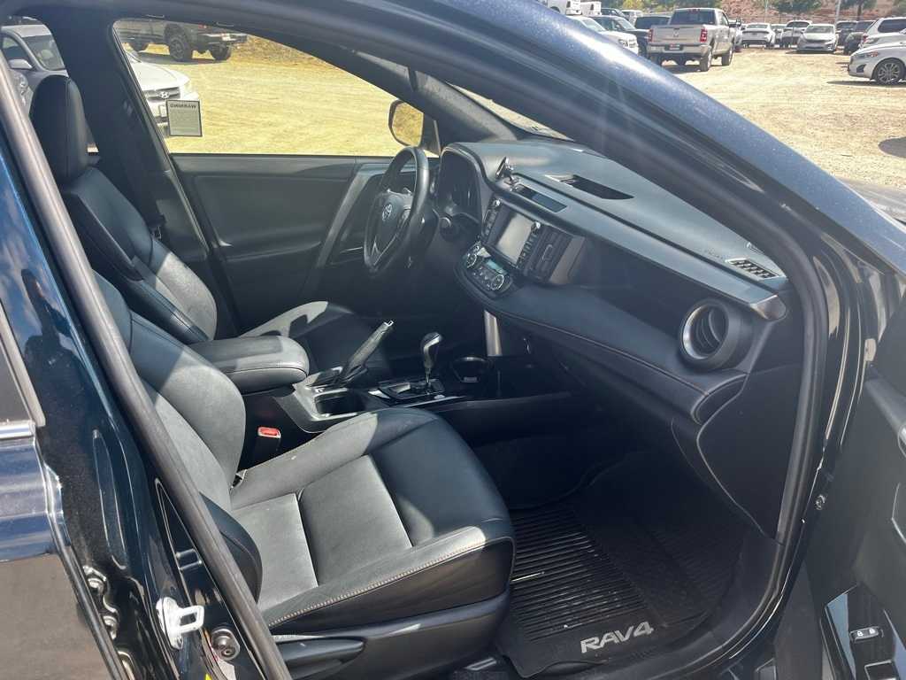 Thumbnail: 2017 Toyota RAV4 - 19