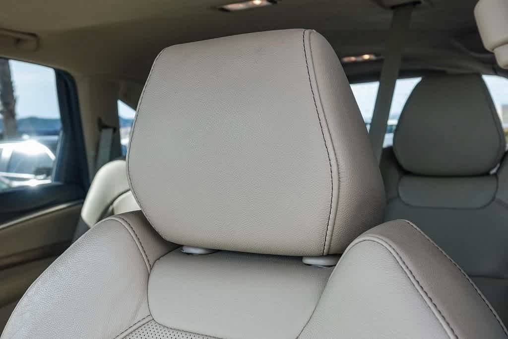 Thumbnail: 2019 Acura MDX - 25