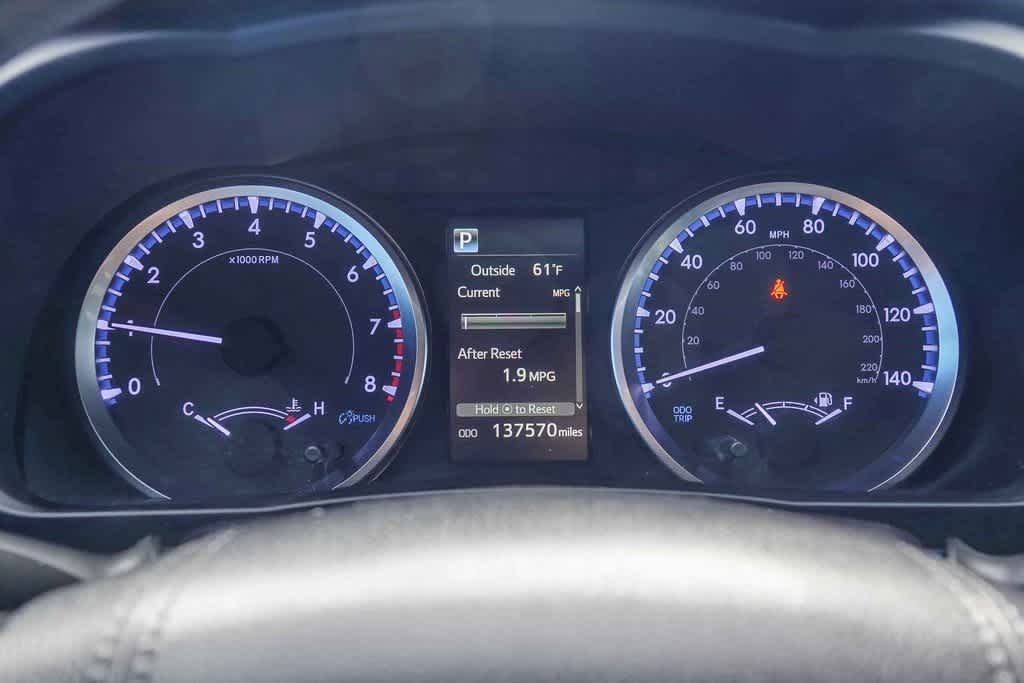 Thumbnail: 2019 Toyota Highlander - 21