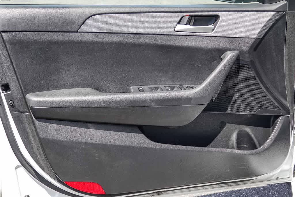 Thumbnail: 2018 Hyundai Sonata - 19