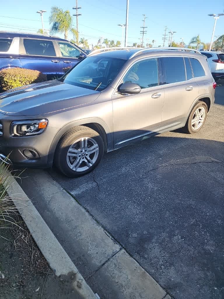 Thumbnail: 2020 Mercedes-Benz GLB - 6