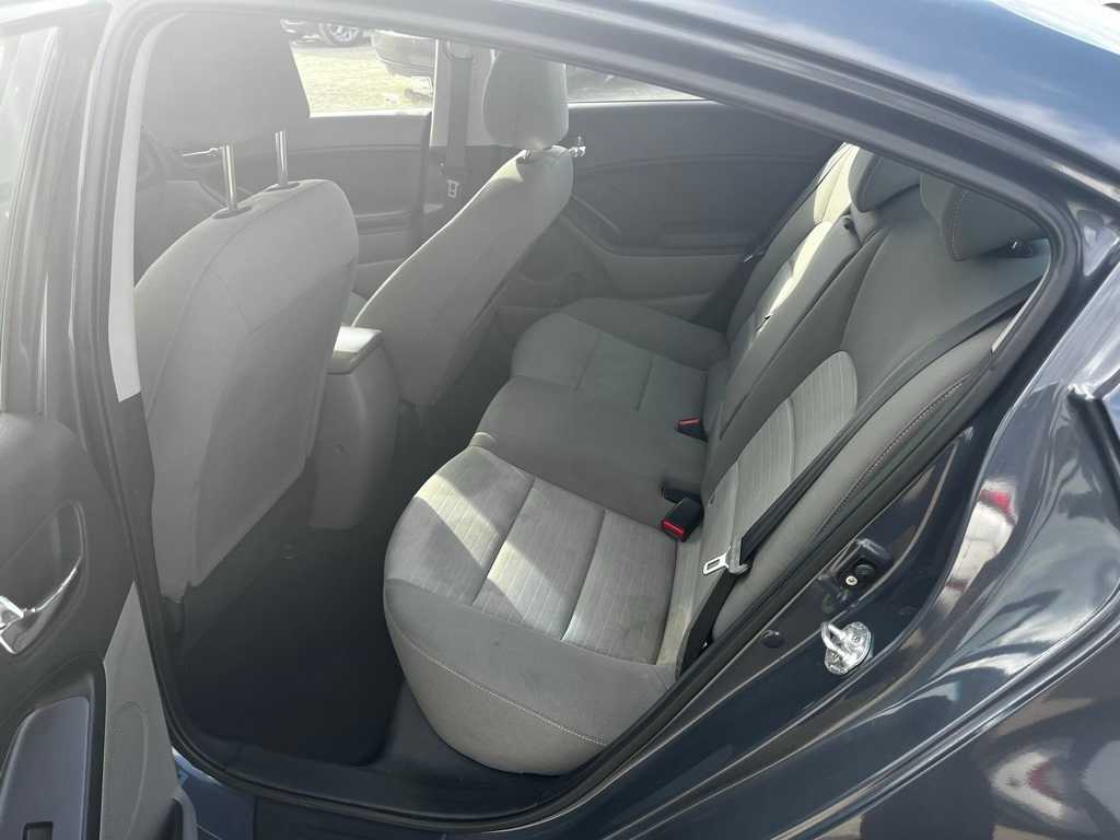 Thumbnail: 2014 Kia Forte - 12