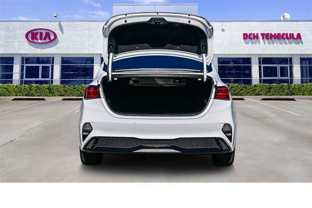 Thumbnail: 2023 Kia Forte - 6