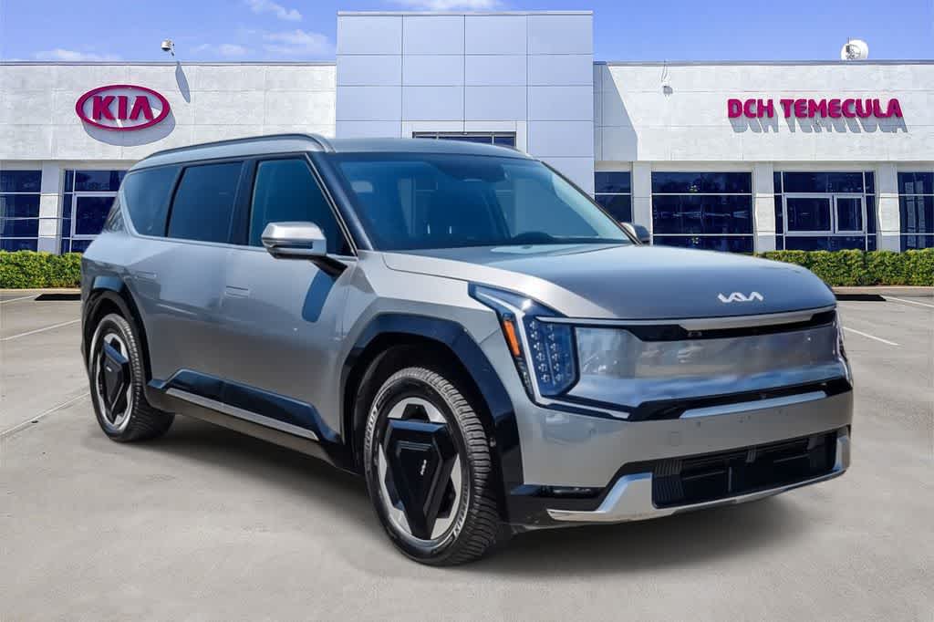 Thumbnail: 2024 Kia EV9 - 3