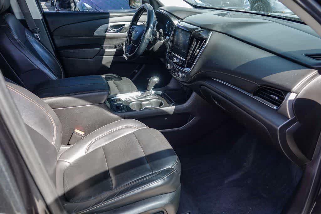 Thumbnail: 2020 Chevrolet Traverse - 15