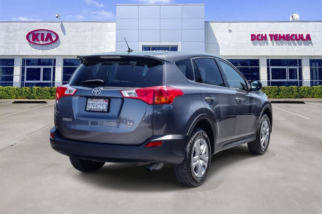Thumbnail: 2015 Toyota RAV4 - 4