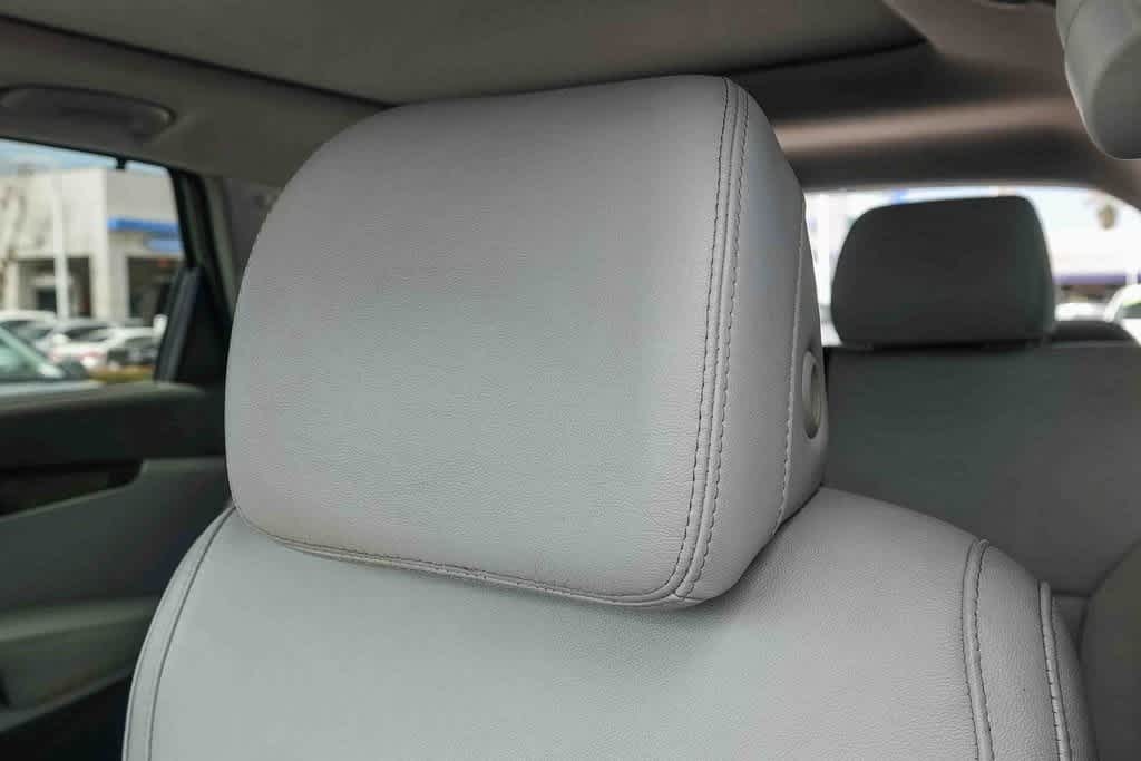 Thumbnail: 2017 Kia Sorento - 24