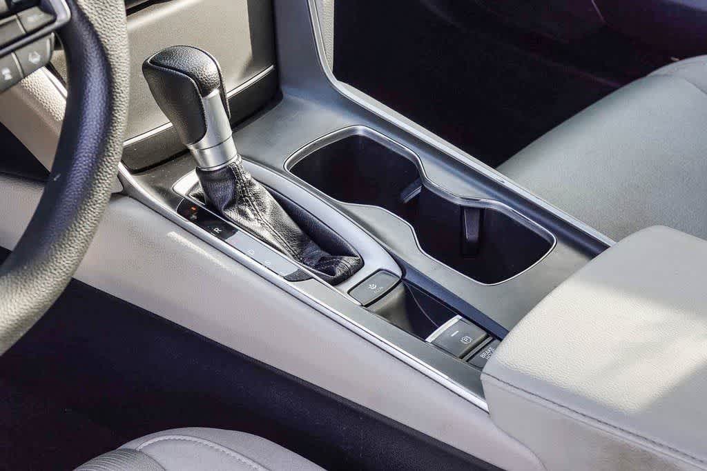 Thumbnail: 2018 Honda Accord - 18