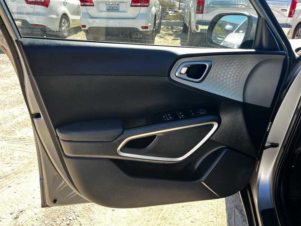 Thumbnail: 2023 Kia Soul - 13
