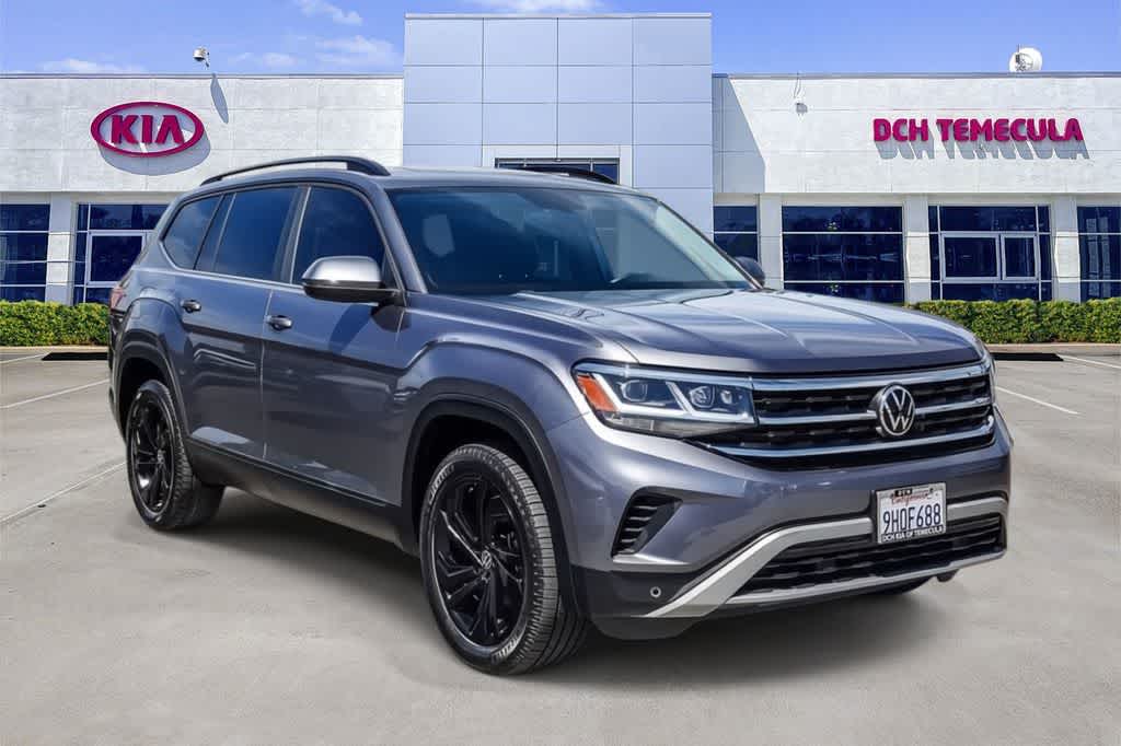 2022 Volkswagen Atlas 2.0T SE w/Technology photo 2